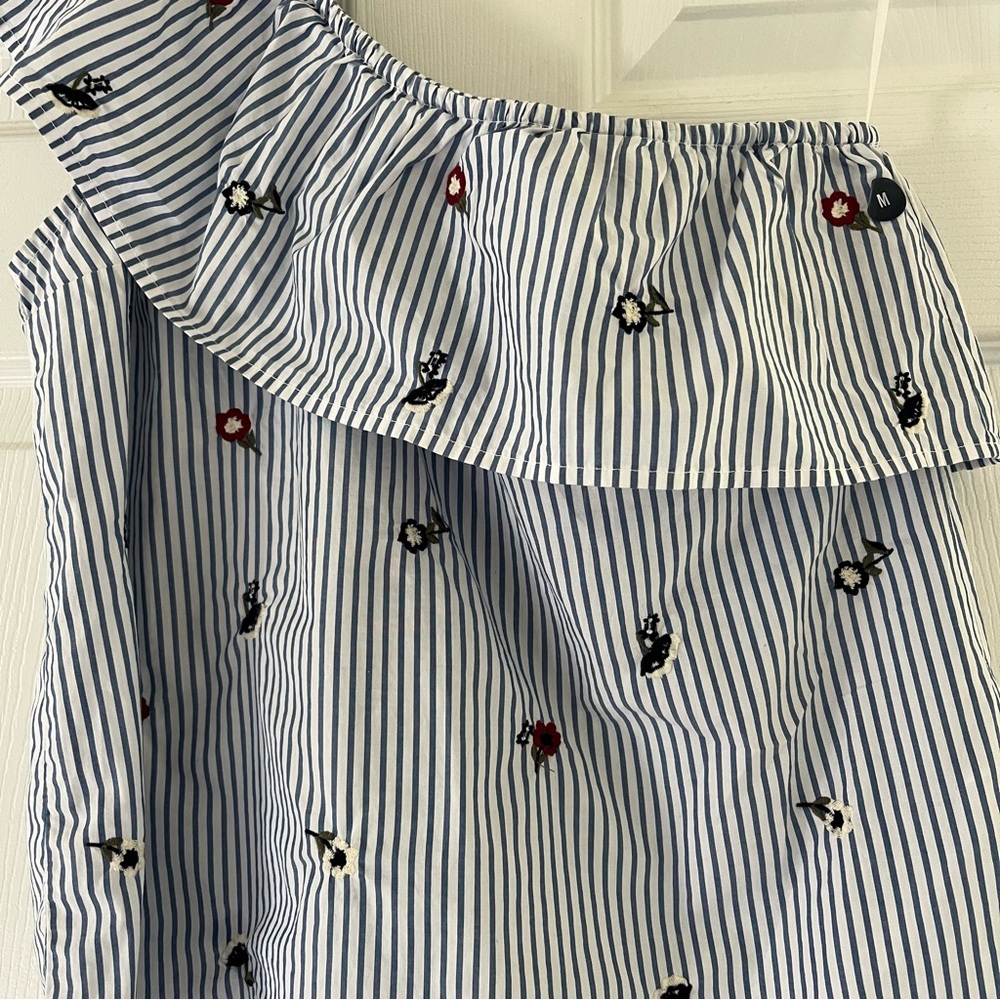 Sold yard sale Abercrombie & Fitch One Shoulder Striped Blouse Floral Embroid - Picture 2 of 5